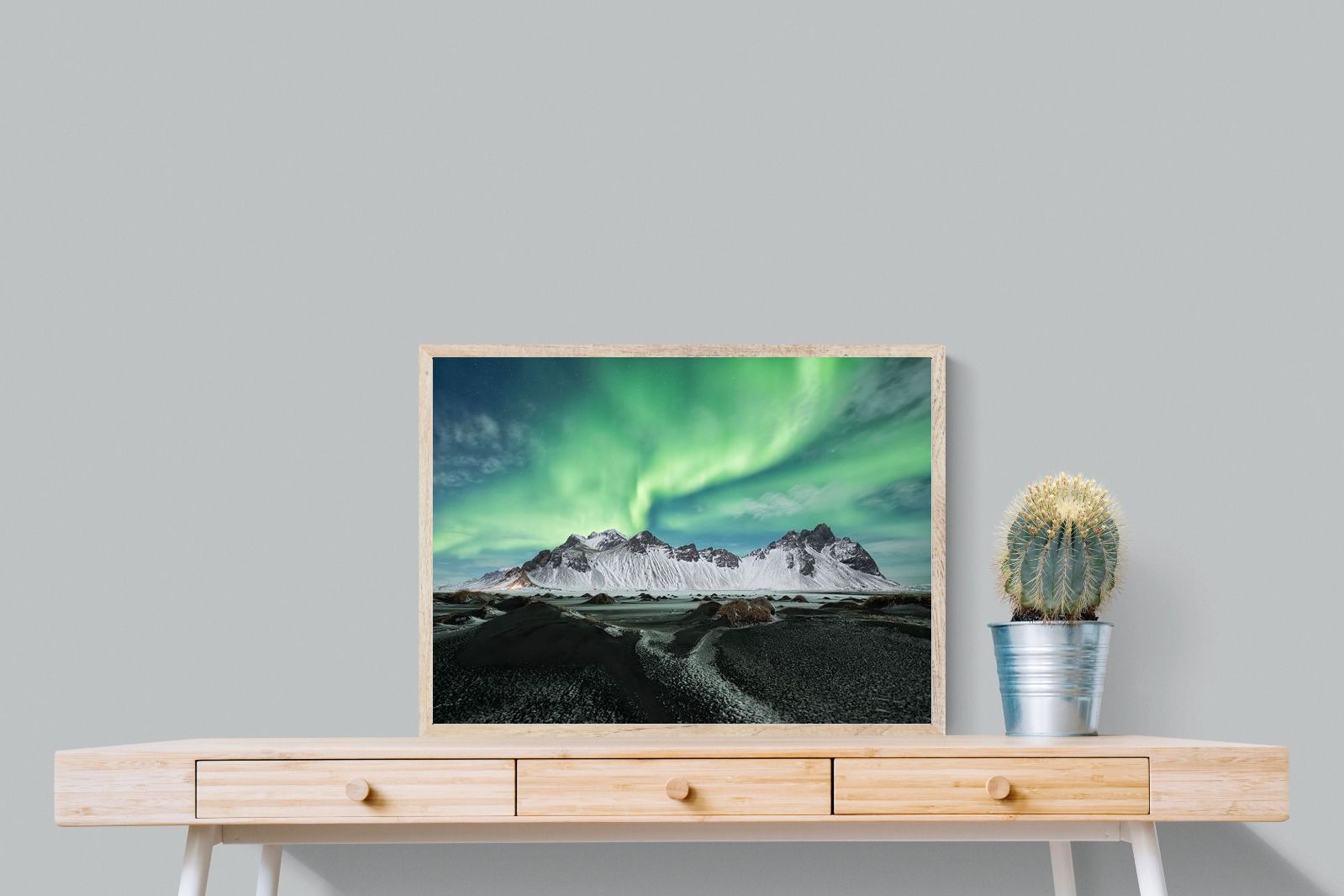 Pixalot Aurora Over Ice