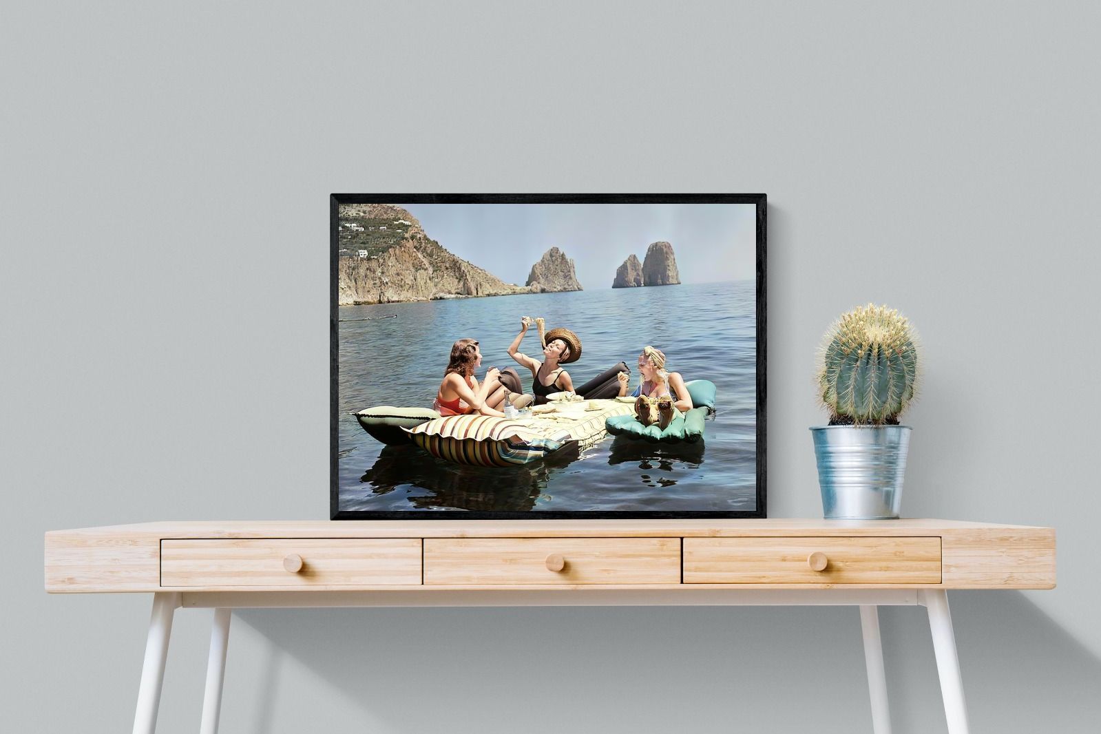 Pixalot Eating Pasta