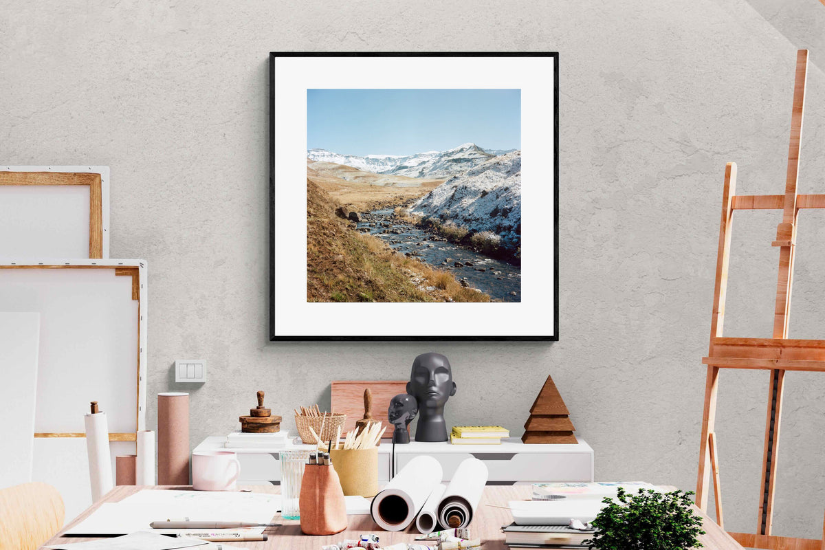 Pixalot ® Snowy Mountain River Valley