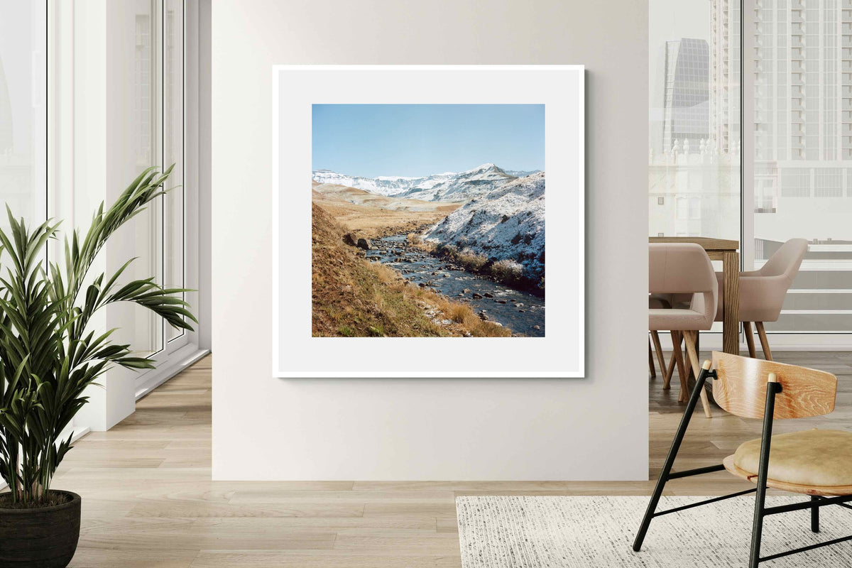 Pixalot ® Snowy Mountain River Valley