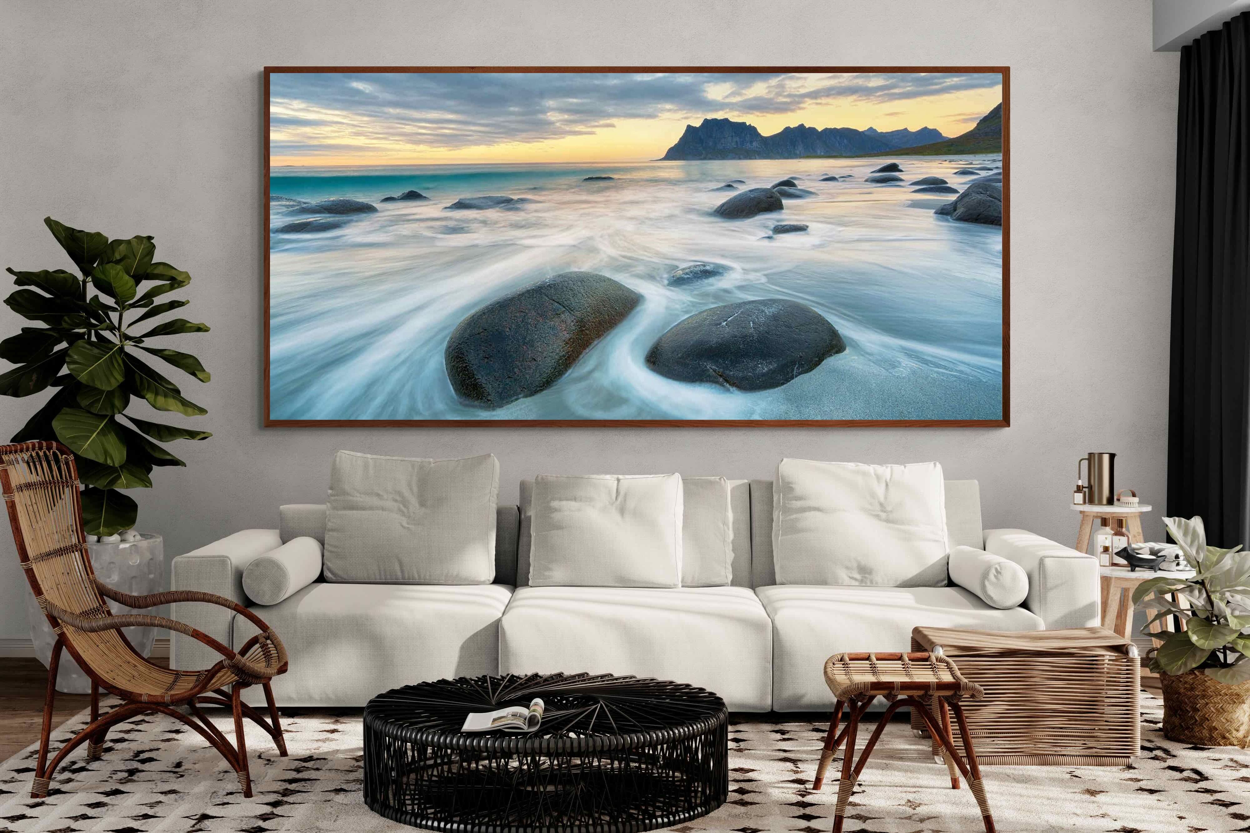 Pixalot ® Uttakleiv Beach