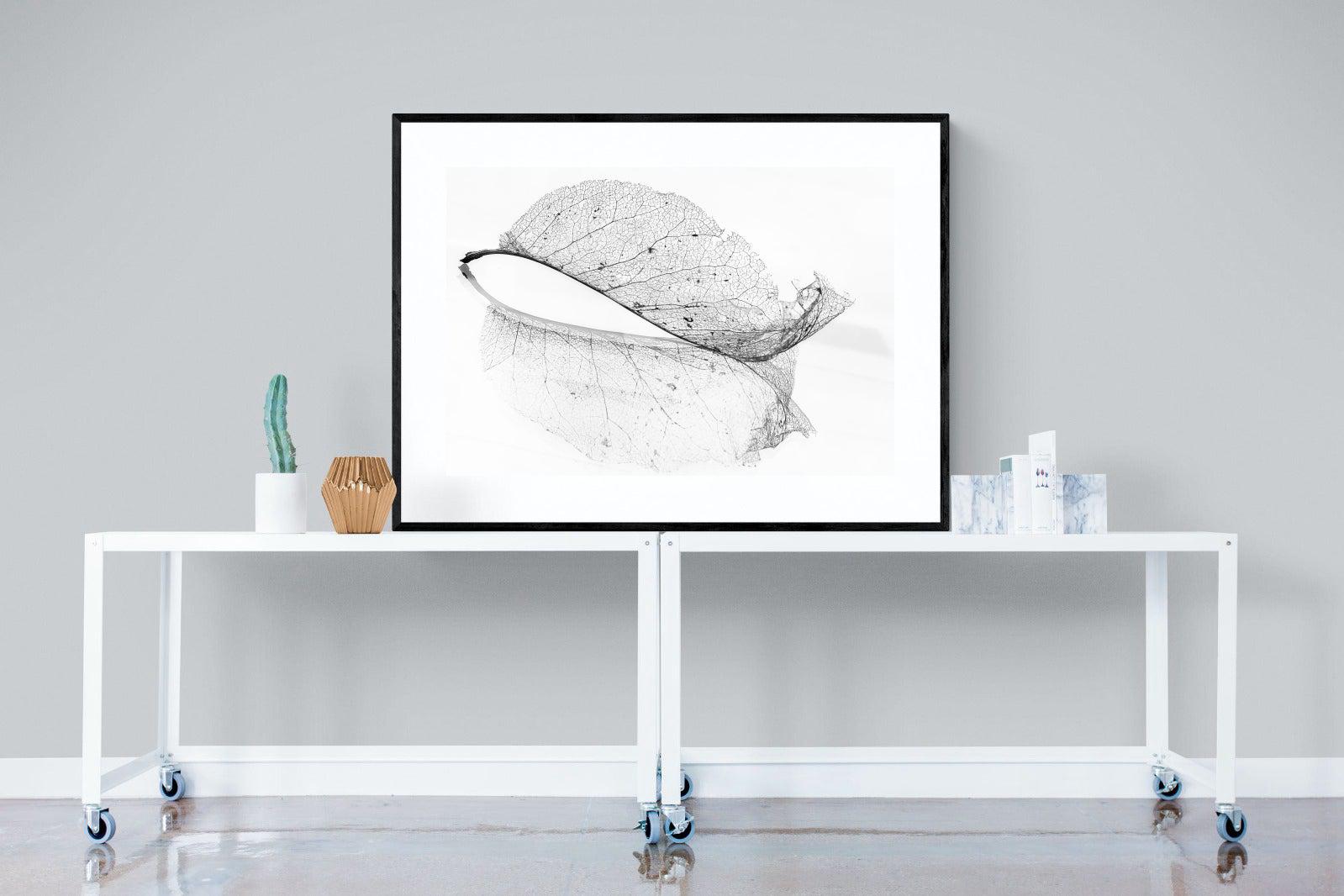 Old Leaf-Wall_Art-120 x 90cm-Framed Print-Black-Pixalot