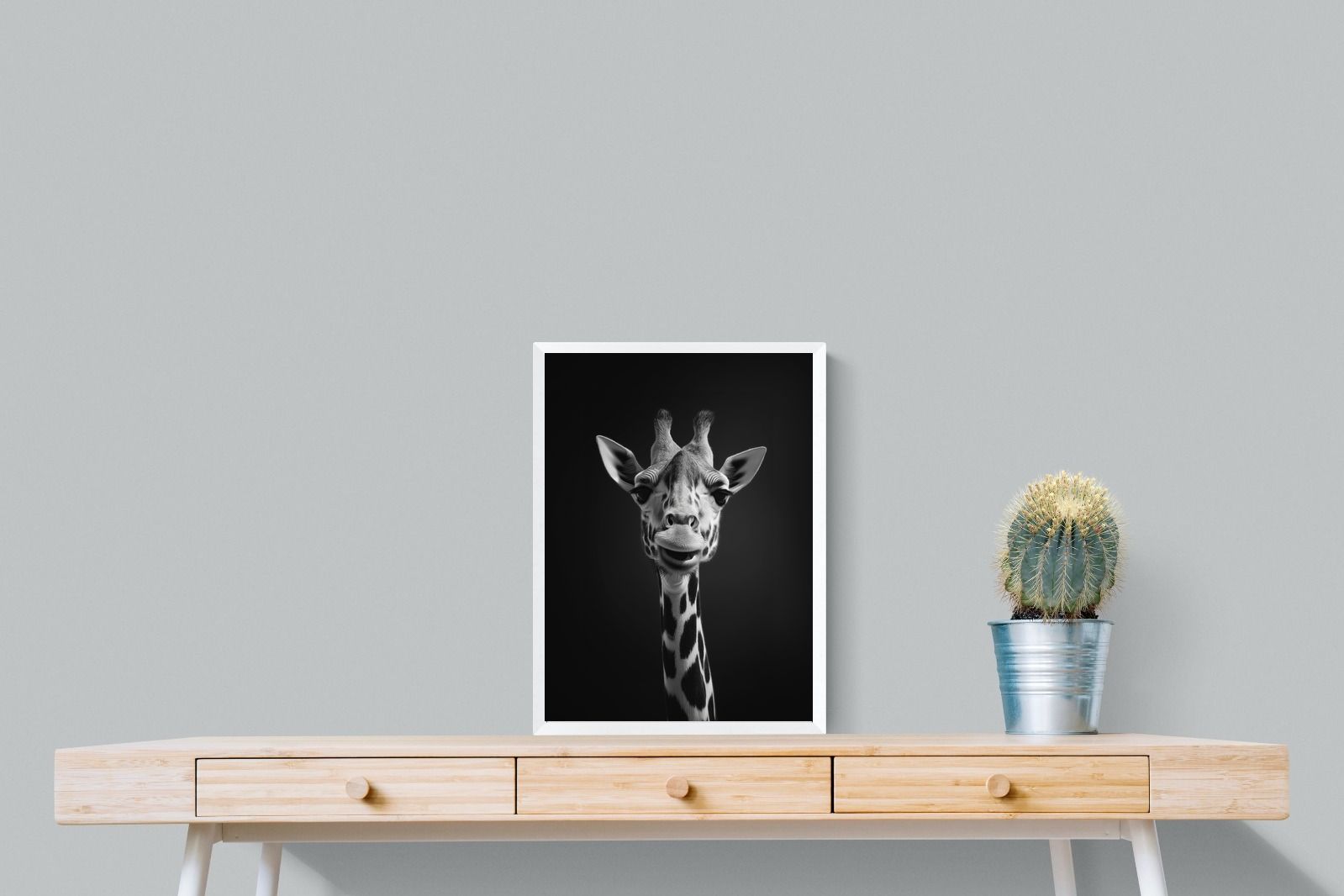 Pixalot Giraffe Portrait