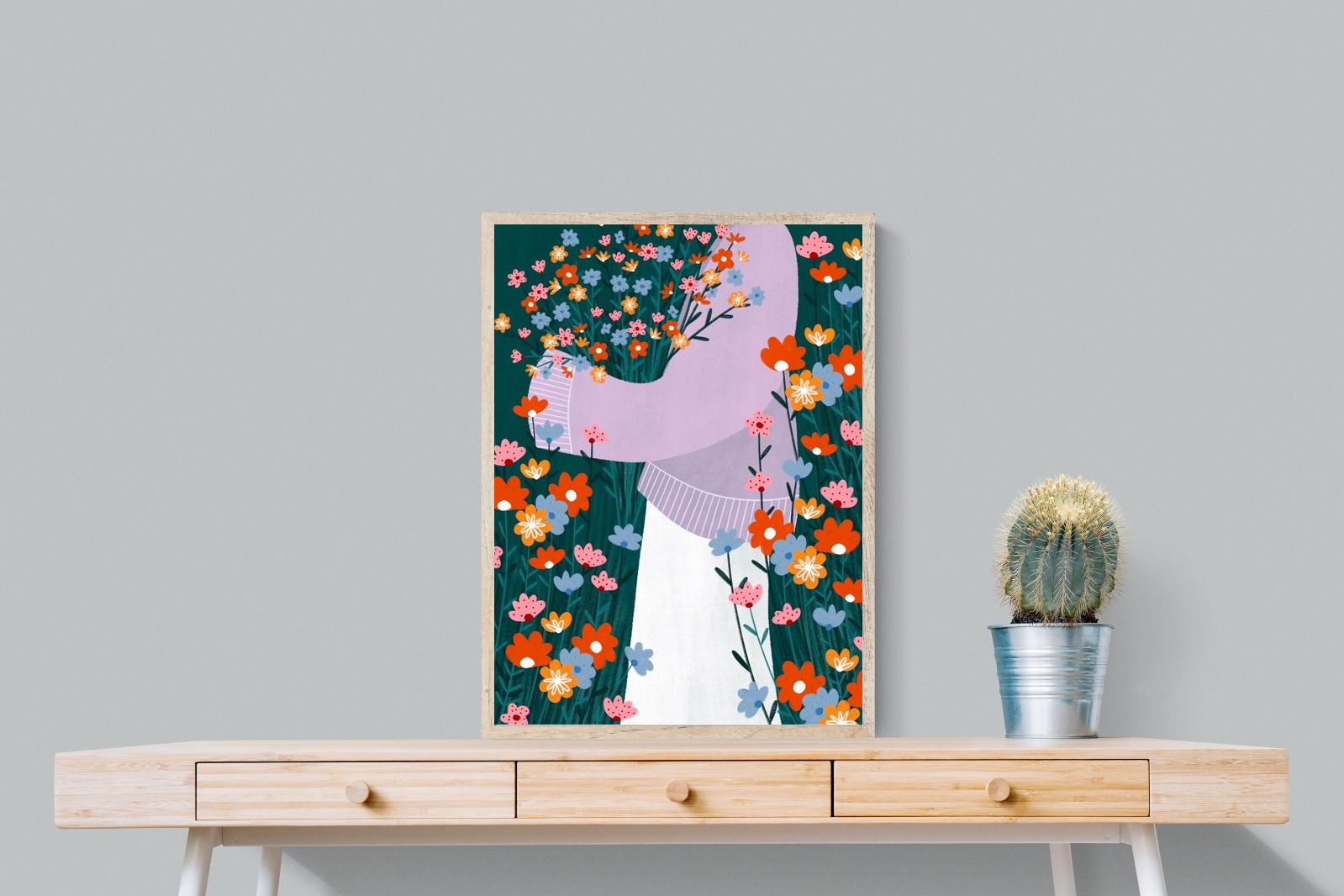 Pixalot ® Holding Flowers