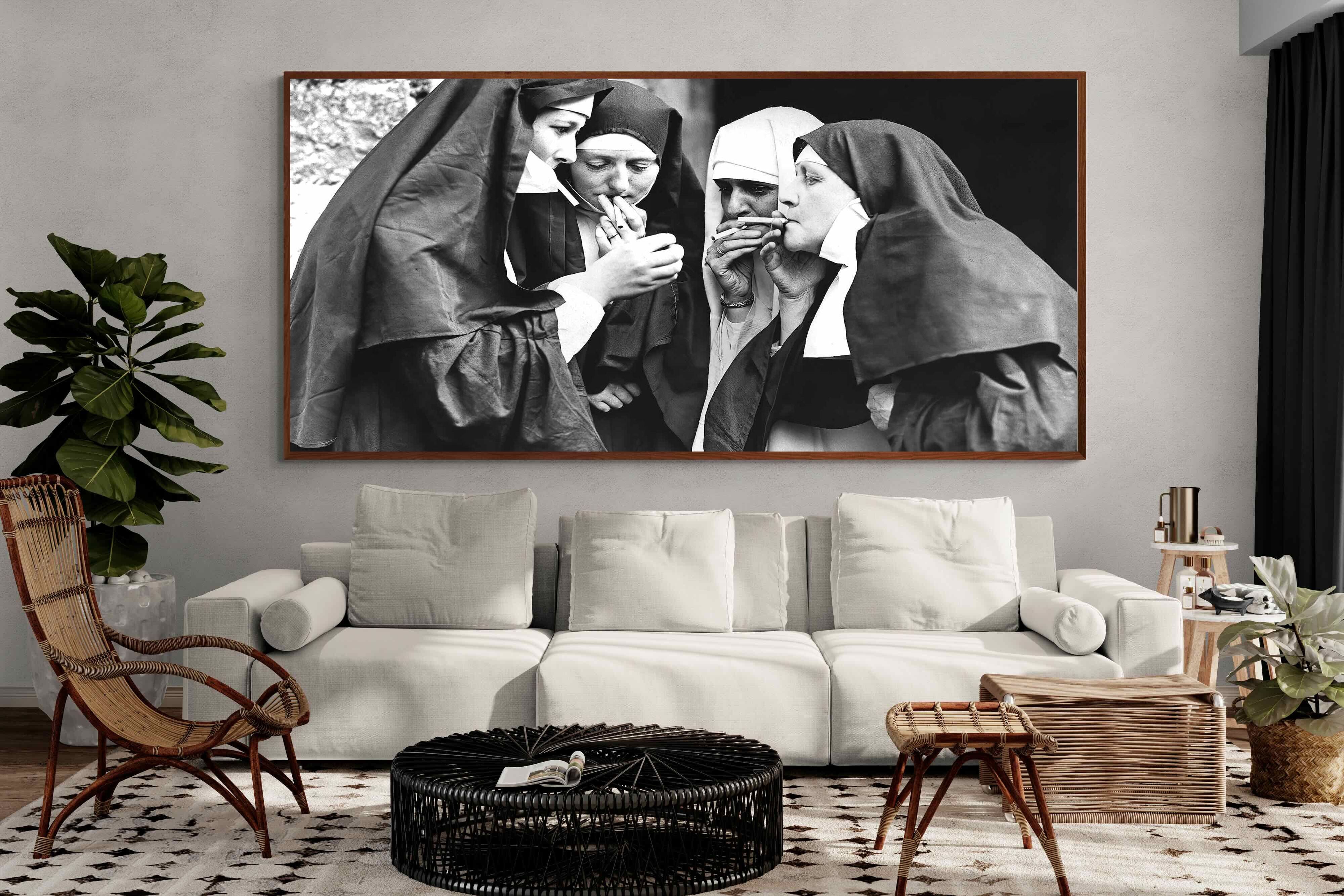 Pixalot ® Smoking Nuns