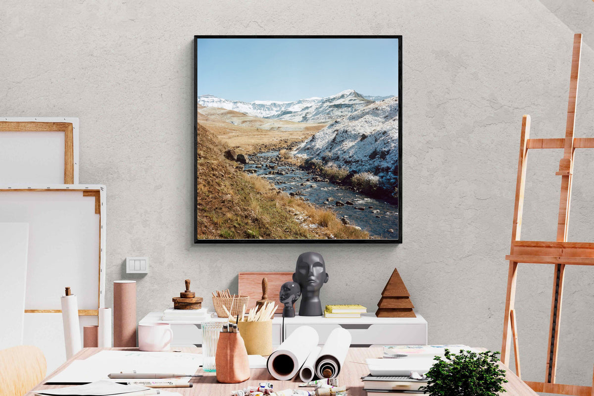 Pixalot ® Snowy Mountain River Valley