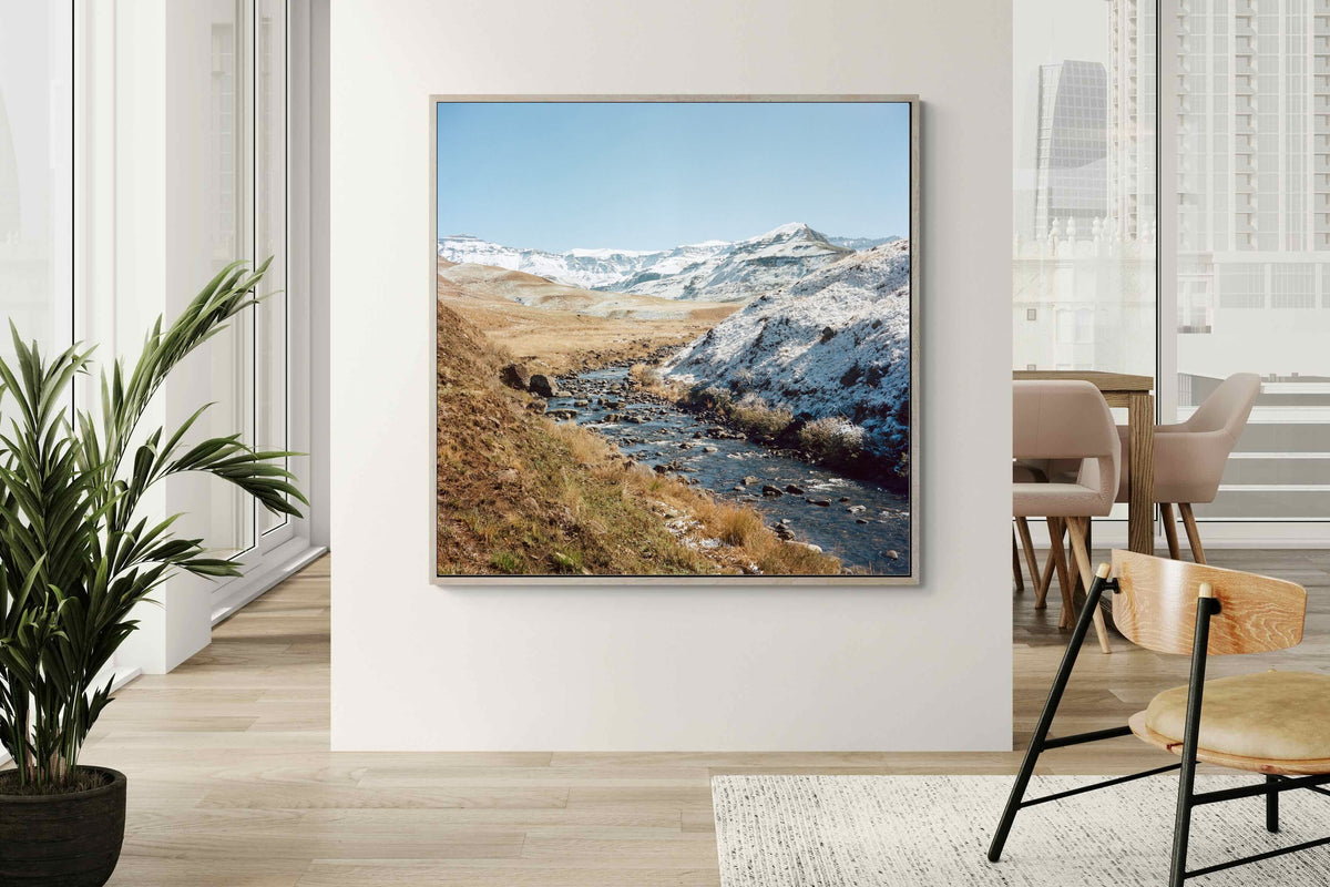 Pixalot ® Snowy Mountain River Valley