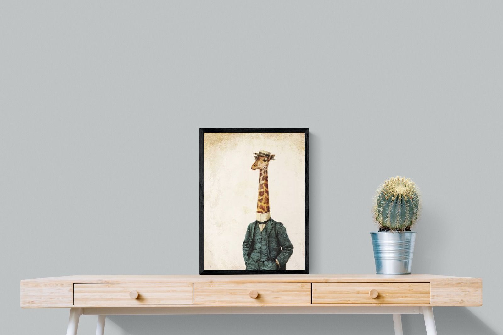 Pixalot Suited Giraffe