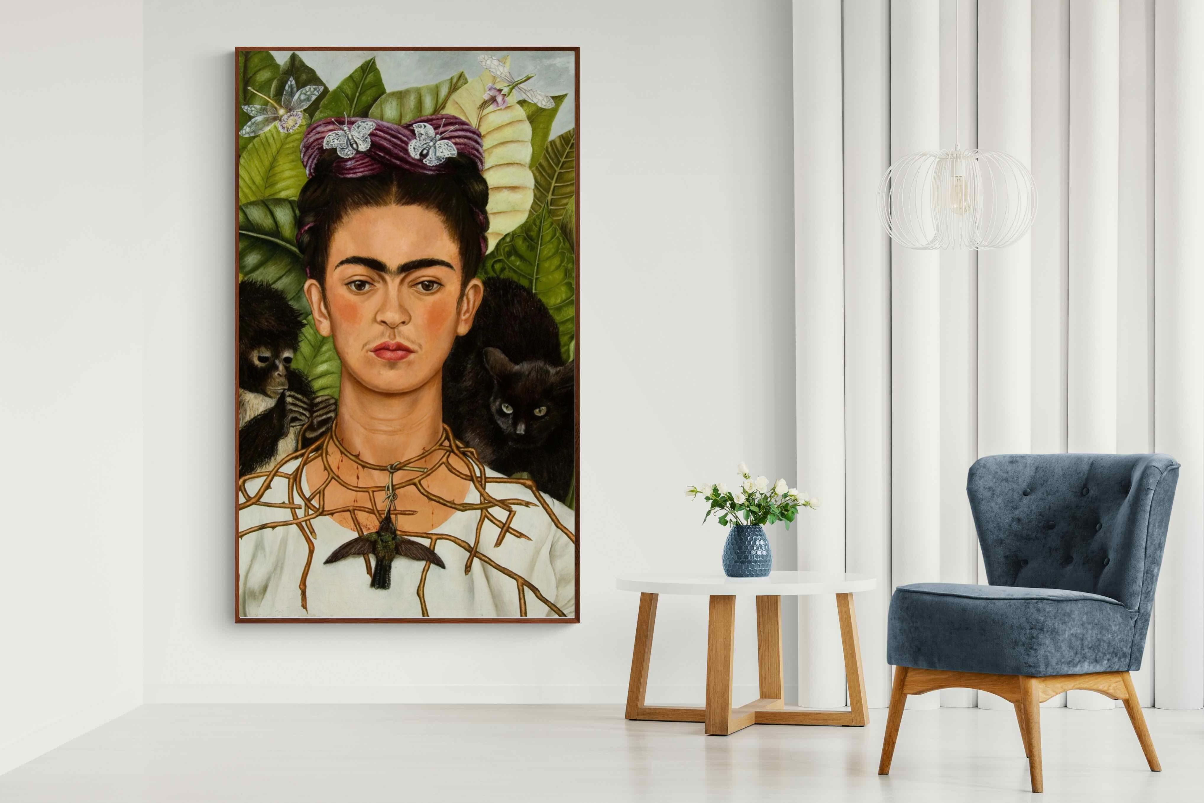 Pixalot Thorn Necklace & Hummingbird