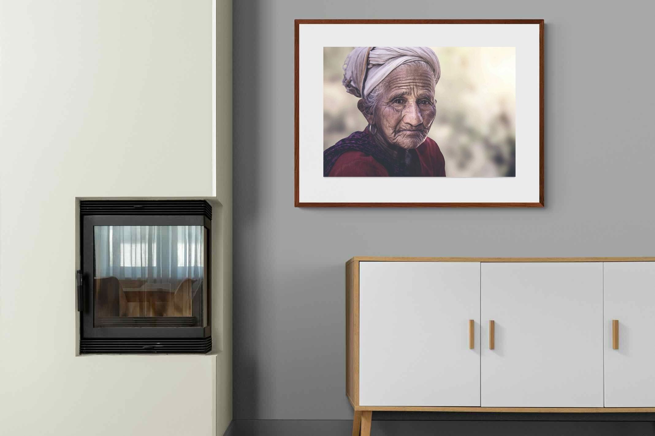 Pixalot ® Wise Old Lady