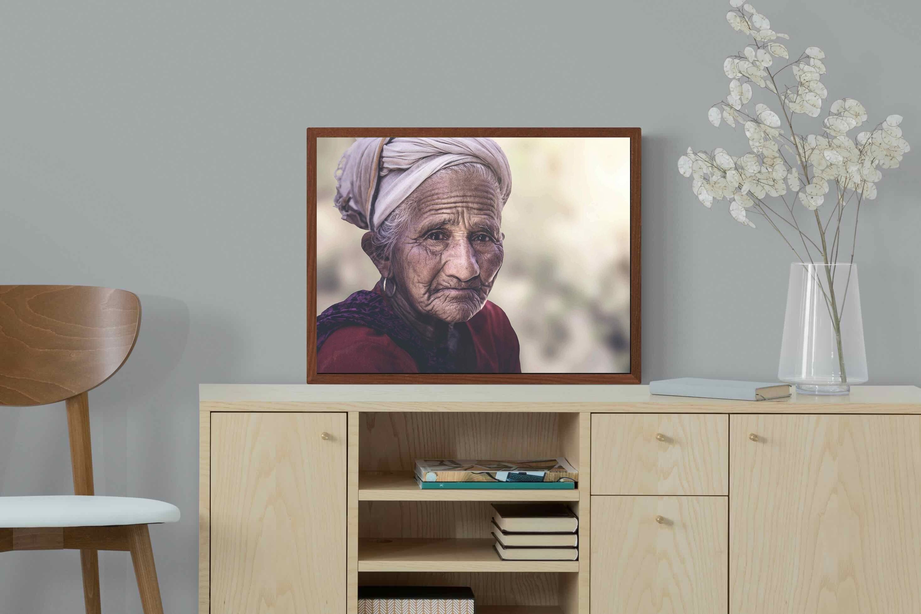 Pixalot ® Wise Old Lady