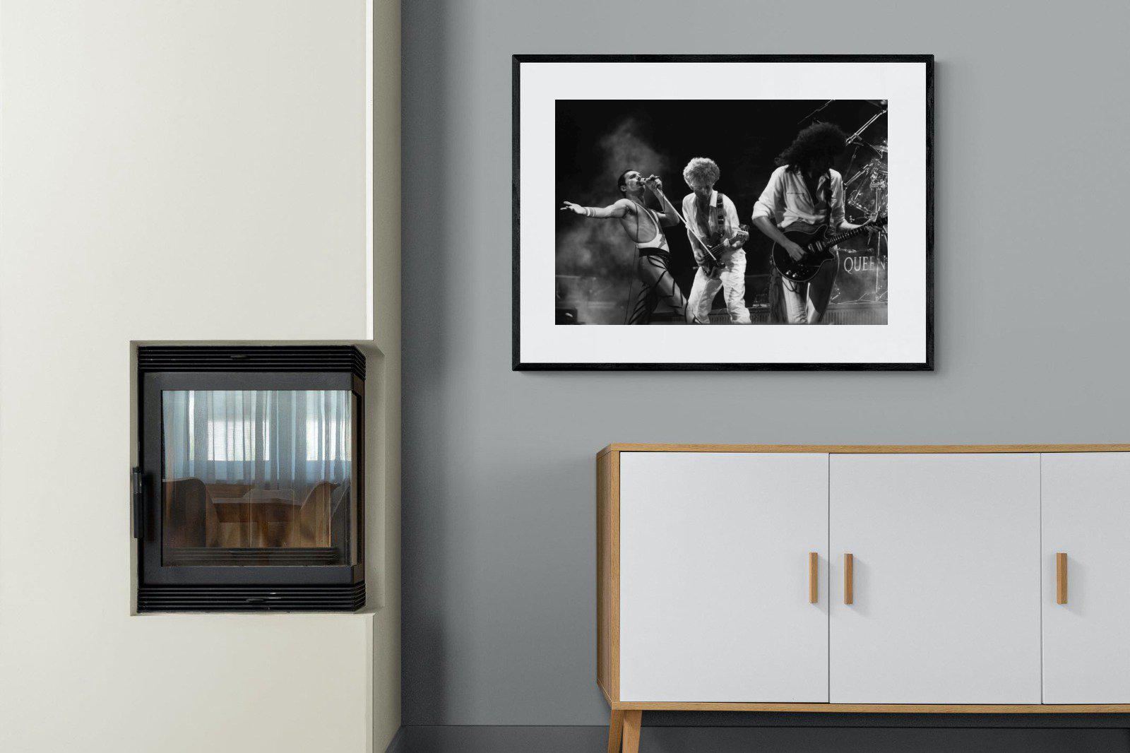 Queen-Wall_Art-100 x 75cm-Framed Print-Black-Pixalot