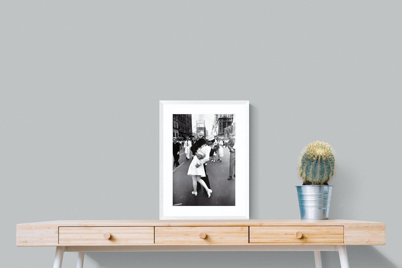 V-J Day-Wall_Art-45 x 60cm-Framed Print-White-Pixalot