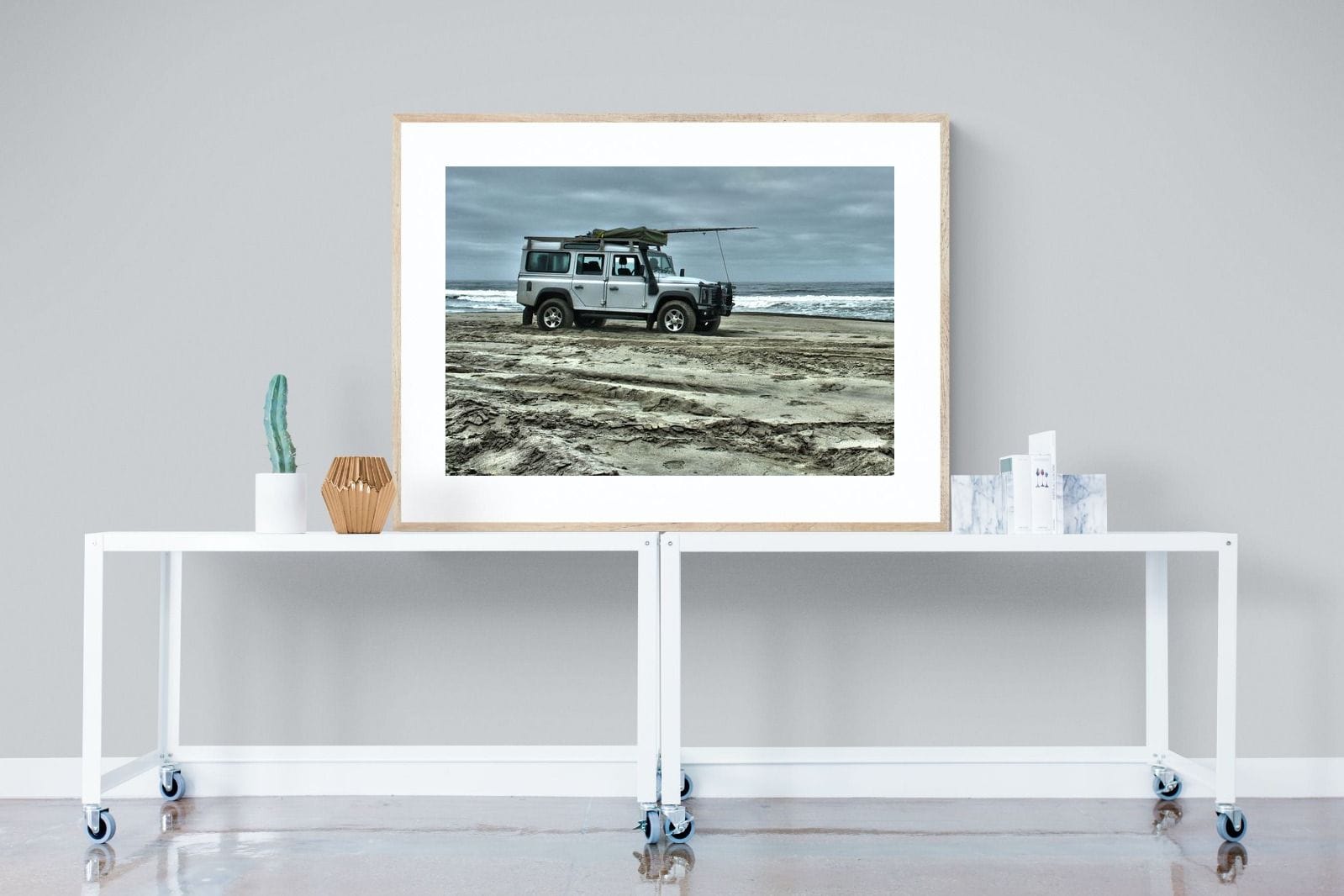 Defender at the Beach-Wall_Art-120 x 90cm-Framed Print-Wood-Pixalot