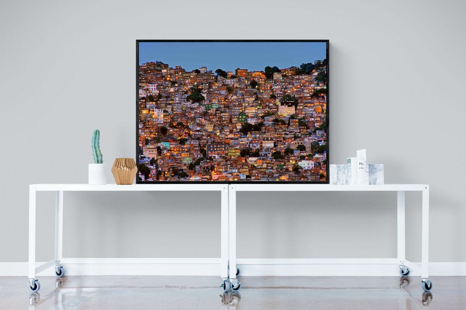 Favela da Rocinha-Wall_Art-120 x 90cm-Mounted Canvas-Black-Pixalot