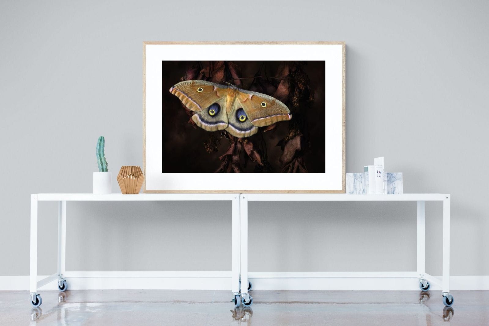 Polyphemus-Wall_Art-120 x 90cm-Framed Print-Wood-Pixalot